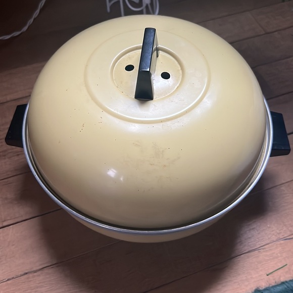 Vintage West Bend Serving Oven 3-Pc Multi-Purpose BUN WARMER & SERVER ~ USA - Picture 13 of 16